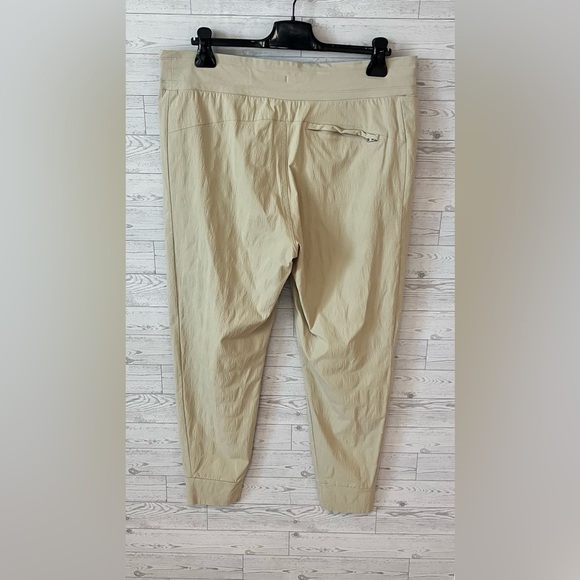 Athleta Women's Size 16 Trekkie North Jogger High Rise Pull On Pants Hiking - Picture 10 of 14